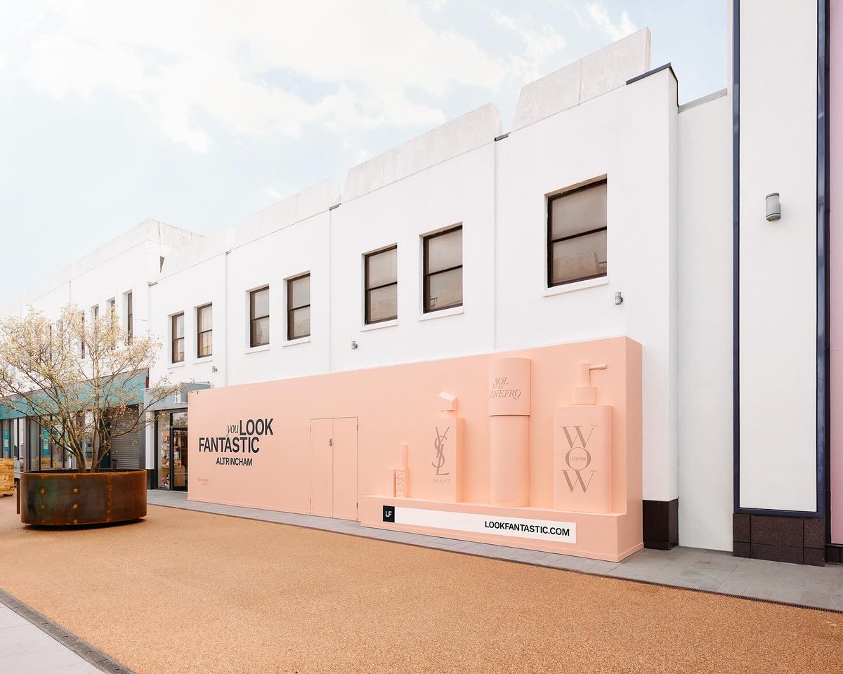 Bruntwood (@bruntwood_uk) on Twitter photo Altrincham certainly is looking FANTASTIC!💄
Last week, <a href="/stamfordquarter/">The Stamford Quarter</a> announced the arrival of beauty brand, <a href="/lookfantastic/">LOOKFANTASTIC</a> to George Street and it's set to be an experiential retail experience like no other.
Keep your eyes on their socials for more announcements... Altrincham certainly is looking FANTASTIC!💄
Last week, <a href="/stamfordquarter/">The Stamford Quarter</a> announced the arrival of beauty brand, <a href="/lookfantastic/">LOOKFANTASTIC</a> to George Street and it's set to be an experiential retail experience like no other.
Keep your eyes on their socials for more announcements...