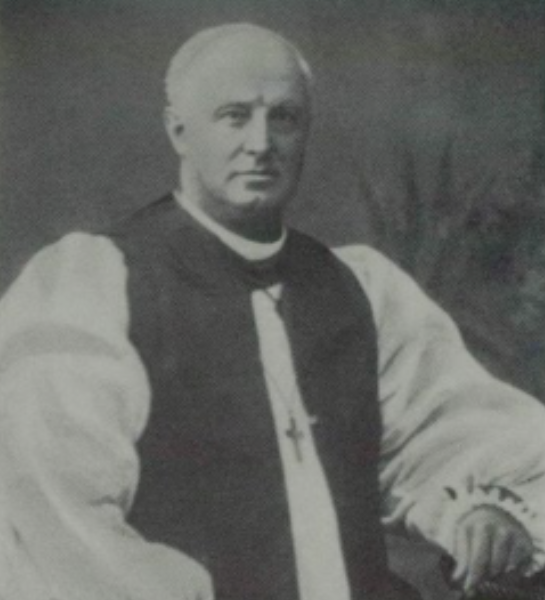 AustAnglican's tweet photo. 1 July 1900: the Rt Revd John Francis (Jack) Stretch, previously an Assistant Bishop in Brisbane, is installed @newycathedral as as second Dean of Newcastle (and Assistant Bishop in the Diocese of Newcastle). #anglican #124years In 1906 he went on to become Bishop of Newcastle. https://t.co/xfLiAhoYtp