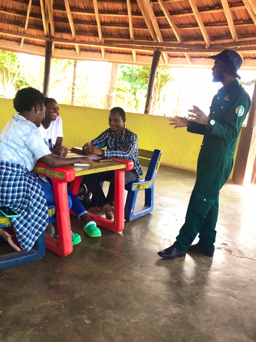 HassanTheSafar2's tweet photo. My Monday tourism class with our Trainees at @UmarsacsR in the field 

Join our trainings @SwalaSafarisEA @Uganda_Expozed  @PatraAgasa @ExcitingClassic @CymoAfrican @magicafricansaf @azassafaris  @PLink_Safaris @pakasatours @KabbyangaB @GiftGrace01 @kat_festo @KayondoIbr78551 https://t.co/bKEhaeewQo