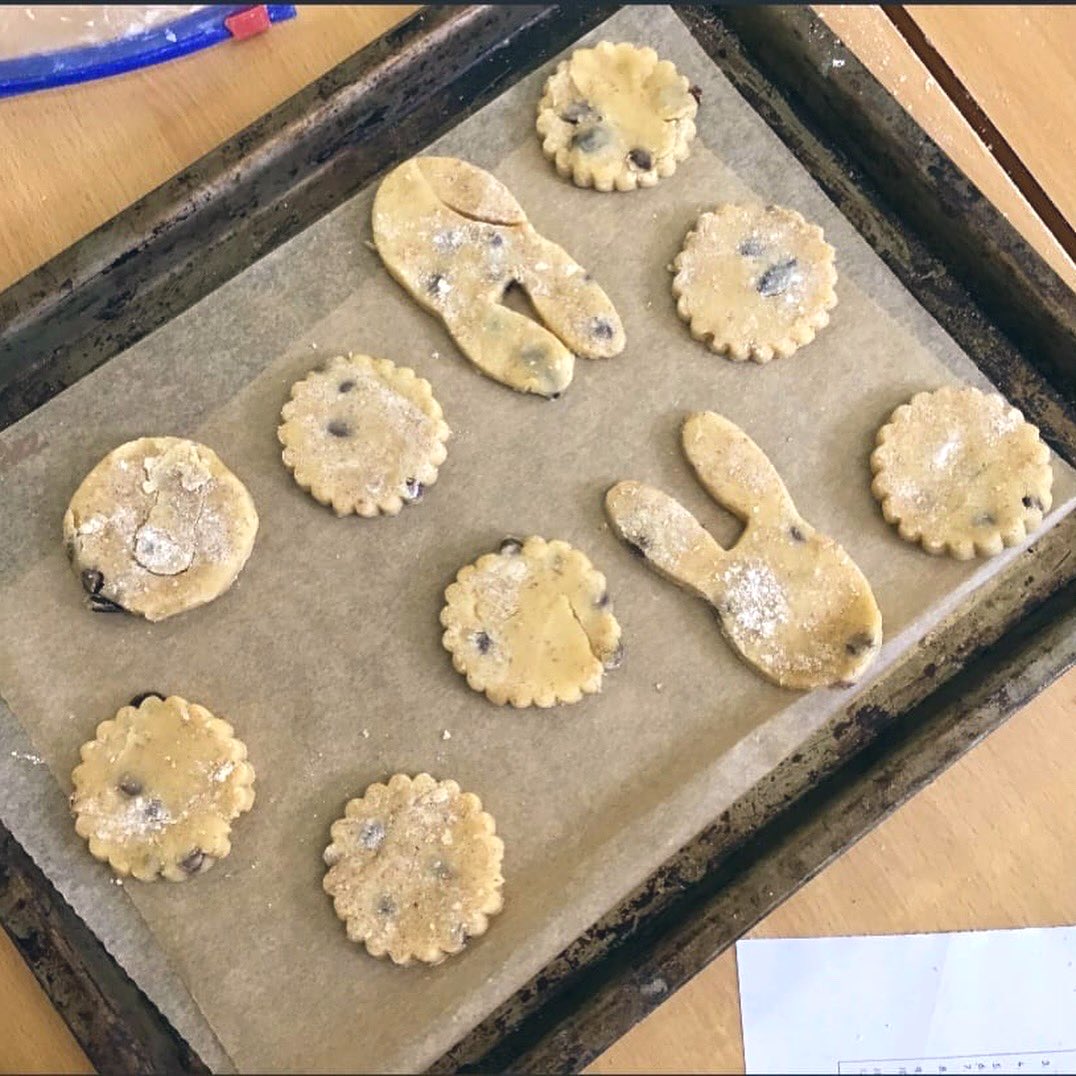 As part of Year 4’s biscuit making DT project, they have tried existing products, designed packaging and made their own prototypes! Lucky them 😋🍪