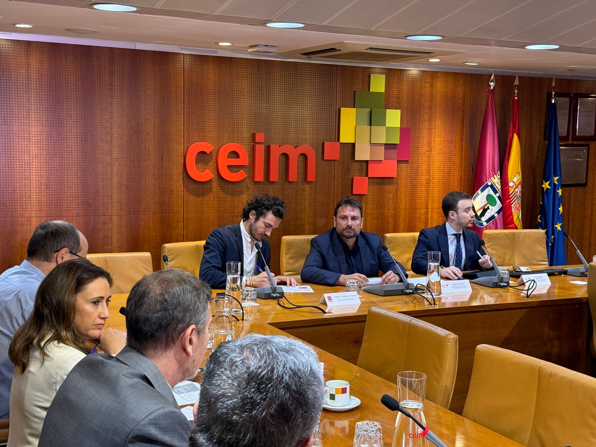 𝗖𝗘𝗜𝗠 (@_ceim_) on Twitter photo 📍Hoy en la Comisión de #innovación, #digitalización y sociedad de la información de <a href="/_CEIM_/">𝗖𝗘𝗜𝗠</a> se ha presentado el Plan Estratégico de Digitalización de la <a href="/ComunidadMadrid/">Comunidad de Madrid</a>.
🗣️ Ignacio Azorín González, DG de Estrategia Digital de <a href="/DigitalCMadrid/">Digitalización ▪️ Comunidad de Madrid</a>. 📍Hoy en la Comisión de #innovación, #digitalización y sociedad de la información de <a href="/_CEIM_/">𝗖𝗘𝗜𝗠</a> se ha presentado el Plan Estratégico de Digitalización de la <a href="/ComunidadMadrid/">Comunidad de Madrid</a>.
🗣️ Ignacio Azorín González, DG de Estrategia Digital de <a href="/DigitalCMadrid/">Digitalización ▪️ Comunidad de Madrid</a>.