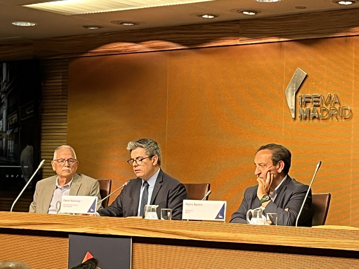 Toda una gran noticia para el sector agroalimentario  español, hoy hemos anunciado el nacimiento de Sagris, el Salon de la Agricultura y la ganadería,que reúne las principales asociaciones del sector de la mano de Alas, coorganizador junto a <a href="/IFEMA/">IFEMA MADRID</a> y presidido por <a href="/AsajaNacional/">Asaja Nacional</a>