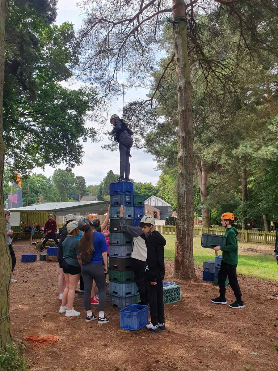 Outwood_Valley's tweet image. A great start to this morning to our final graduation trip @WalesbyForest 🌳 

#OAVGraduationTrip #ValuedAtValley #LearningOutsideTheClassroom