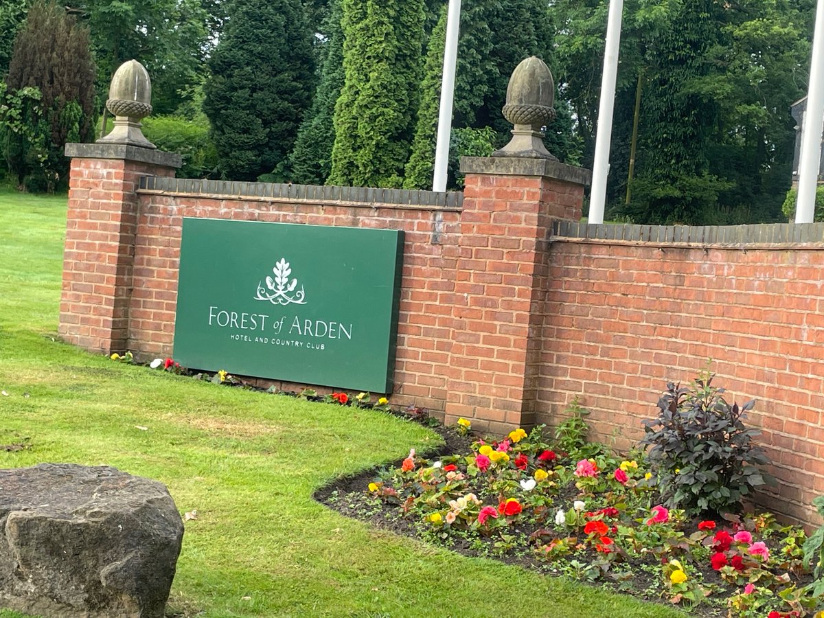 Air2g2 Hire North West from Sevro Groundcare Ltd tweet media