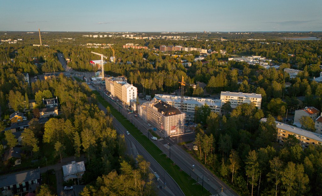 ym.fi/-/vahahiilisen…
<a href="/yministerio/">Ympäristöministeriö</a> asetus ilmastoselvityksestä ja rakennustuoteluettelosta on lähetetty tekniseen notifikaatioon ja löytyy TRIS-tietokannasta numerolla 2024/348/FI. Ilmastoselvitys vain uusille rakennuksille eikä sitä vaadita pientaloilta eikä korjaushankkeilta.