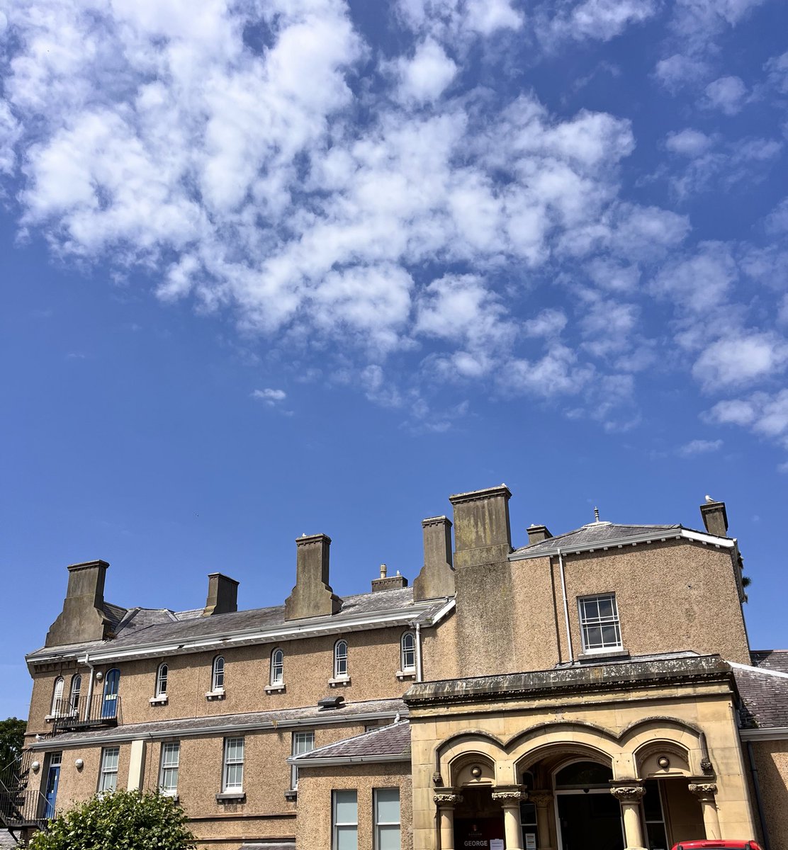 MrsWill1876's tweet image. Diolchgar am y cyfle i gyflwyno fy ngwaith ymchwil ar effaith ymarferion trawma ar iechyd meddwl ein dysgwyr. Braf iawn oedd cyfarfod pobl newydd a dathlu eu gwaith difyr a llwyddiannau.  🌟 @prifysgolbangor #PYPC