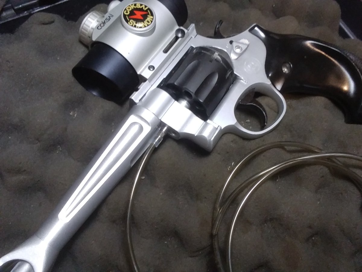 gwa2002's tweet photo. タナカ M327用 外部ソースキットの量産試作です😆
昨今、増えてきたリボルバーシューターですがタナカのペガサス系を外部ソース化するとなると、ある程度のノウハウが必要です。
このキットは如何に手軽に(とまでは行きませんが)、組めるようにと、部品構成や価格に至るまで試行錯誤しました😤
#M327 https://t.co/bjsEFqLeGr
