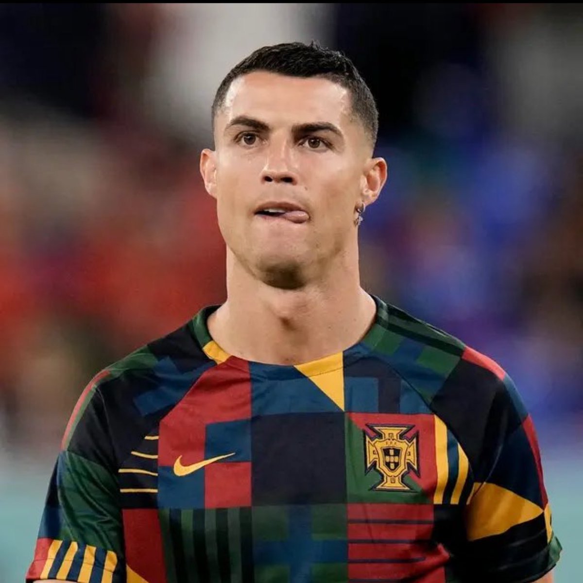 If CRISTIANO Ronaldo scores today 50 of you who LIKE this tweet will get R10 esybet voucher from me.

Like, Rt and comment done.