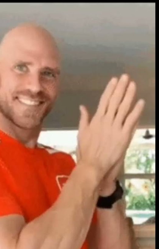 İstanbul Avrupa yakasında gizlilik içerisinde görüşmek isteyen bayanları özelden bekliyorum