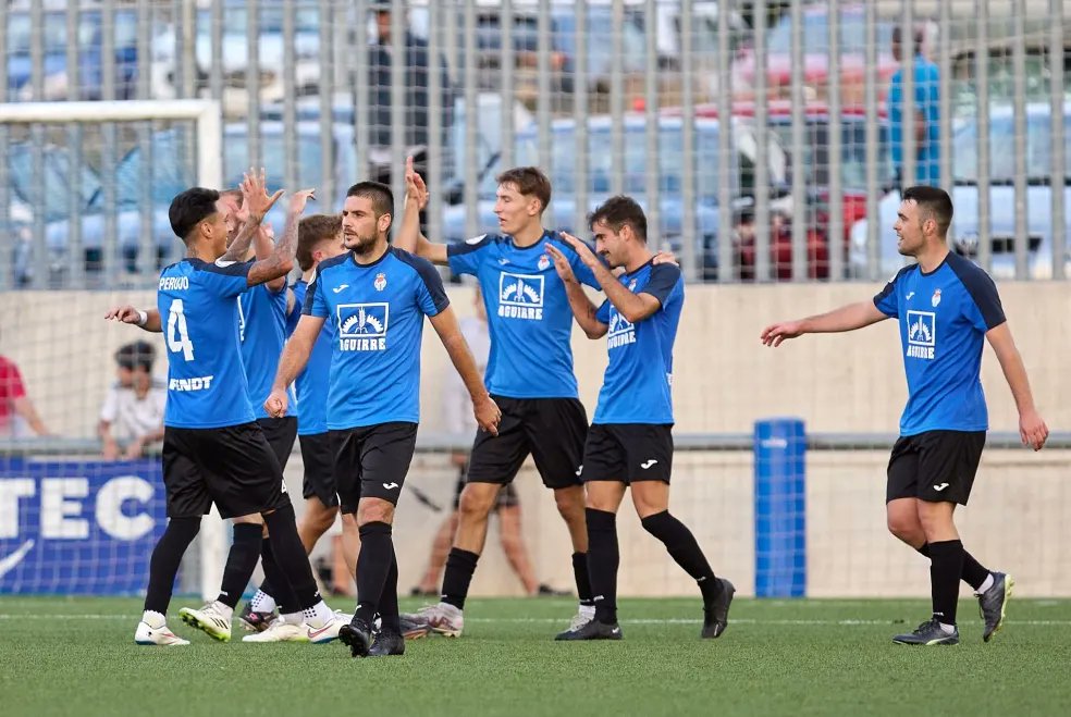 unaialbisu4's tweet photo. 2023-2024💙🖤 @PenaSportFC https://t.co/CxXBkGMLJd