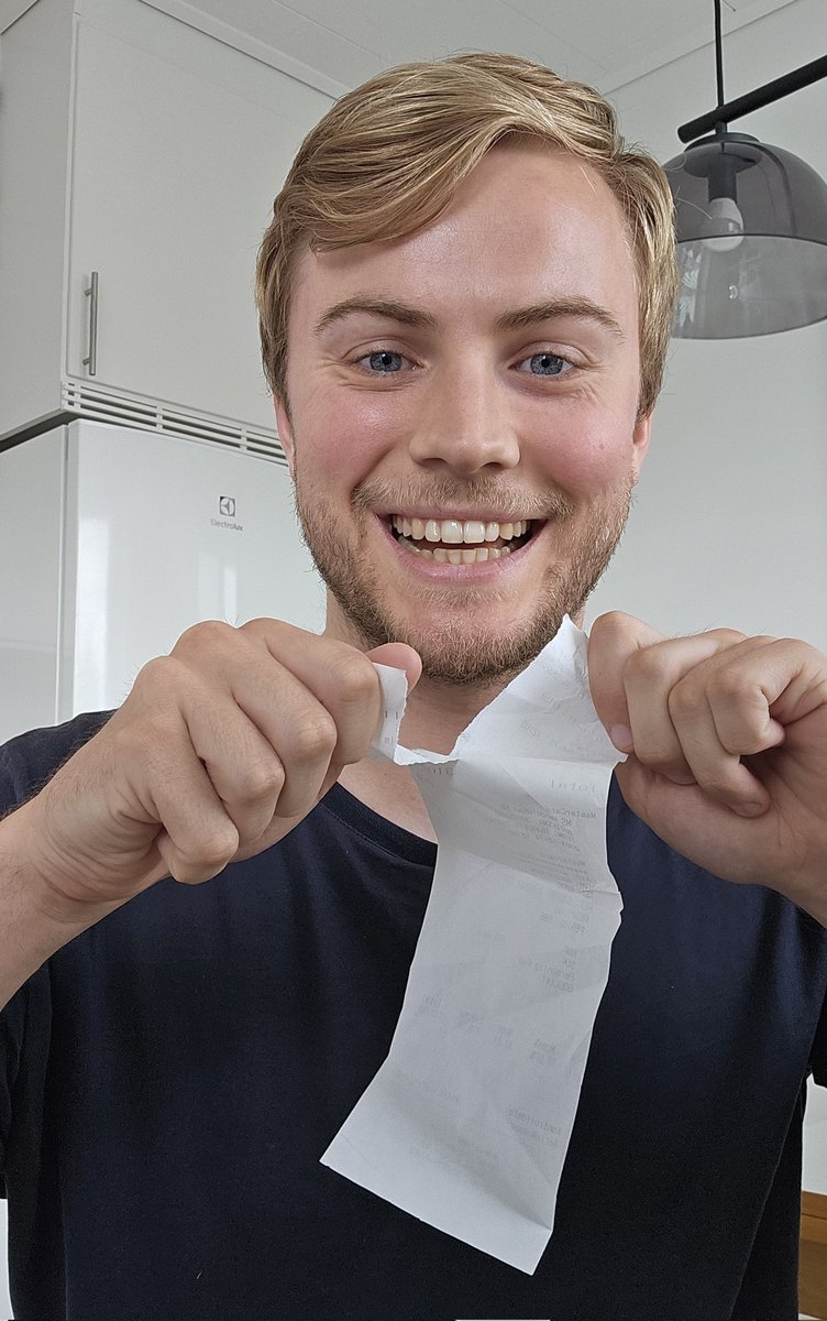 aktiealbin's tweet photo. Idag försvann kravet på att spara papperskvitton. Räcker att fota/scanna. Så skönt för oss småföretagare 🙏 https://t.co/lHWnQrYdI6