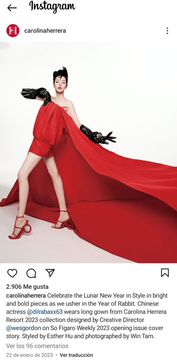 00AF's tweet photo. @potatoandsuch Carolina Herrera's dress was missing https://t.co/ptKeEMl3WL