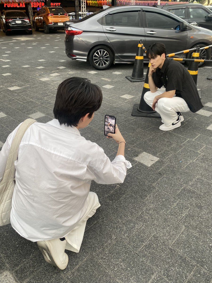 Chamook1919's tweet photo. @harit_keng คนนี้ก่า? https://t.co/HITDVmmEn1
