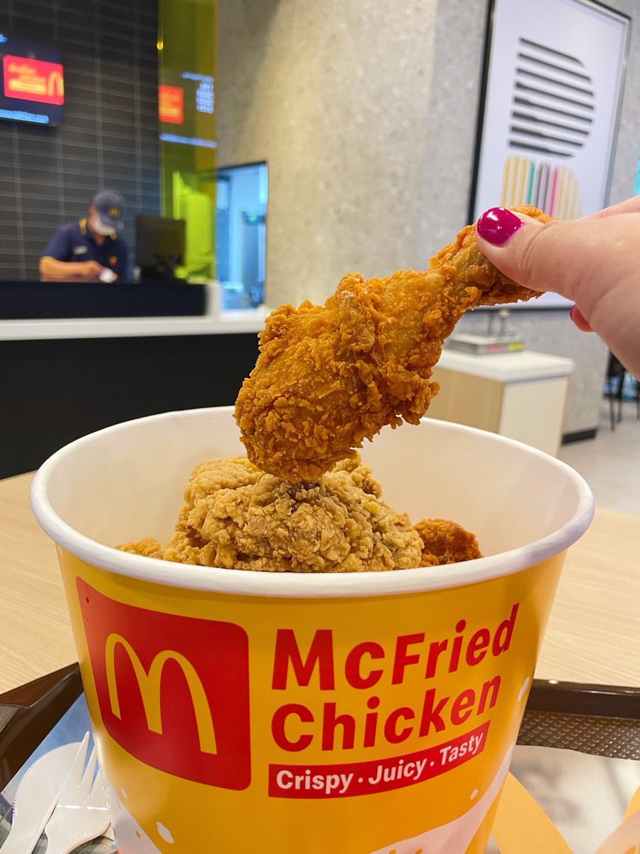 อเวจีสีชมพู tweet media