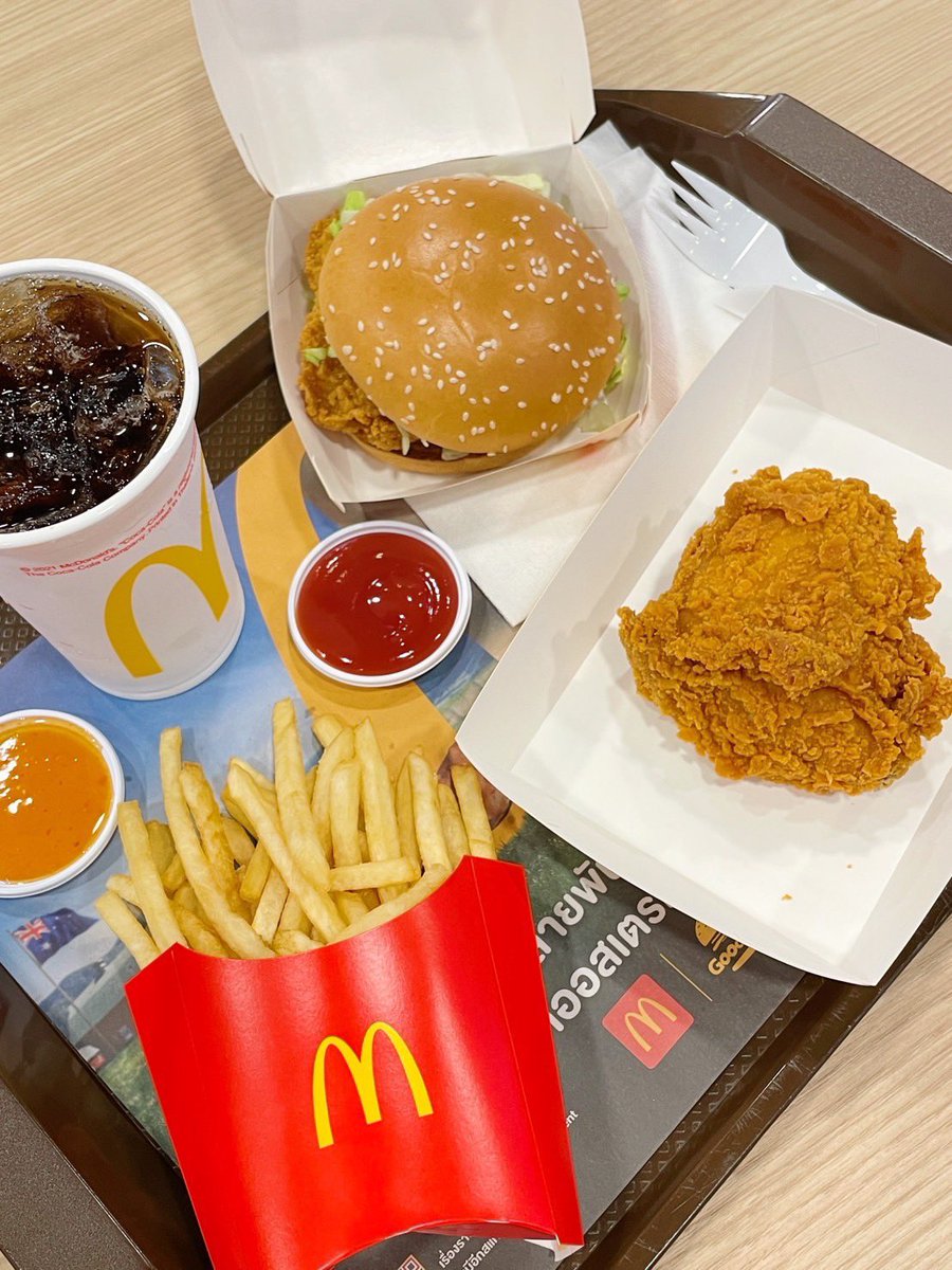 อเวจีสีชมพู tweet media