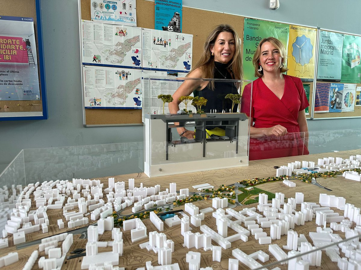 LolaOrtizSanch2's tweet image. 👇Desde hoy los vecinos de #Latina pueden visitar la #maqueta del #PaseoVerdeDelSuroeste #SoterramientoDeLaA5 
Se prevé el inicio de las obras durante el mes de octubre‼️