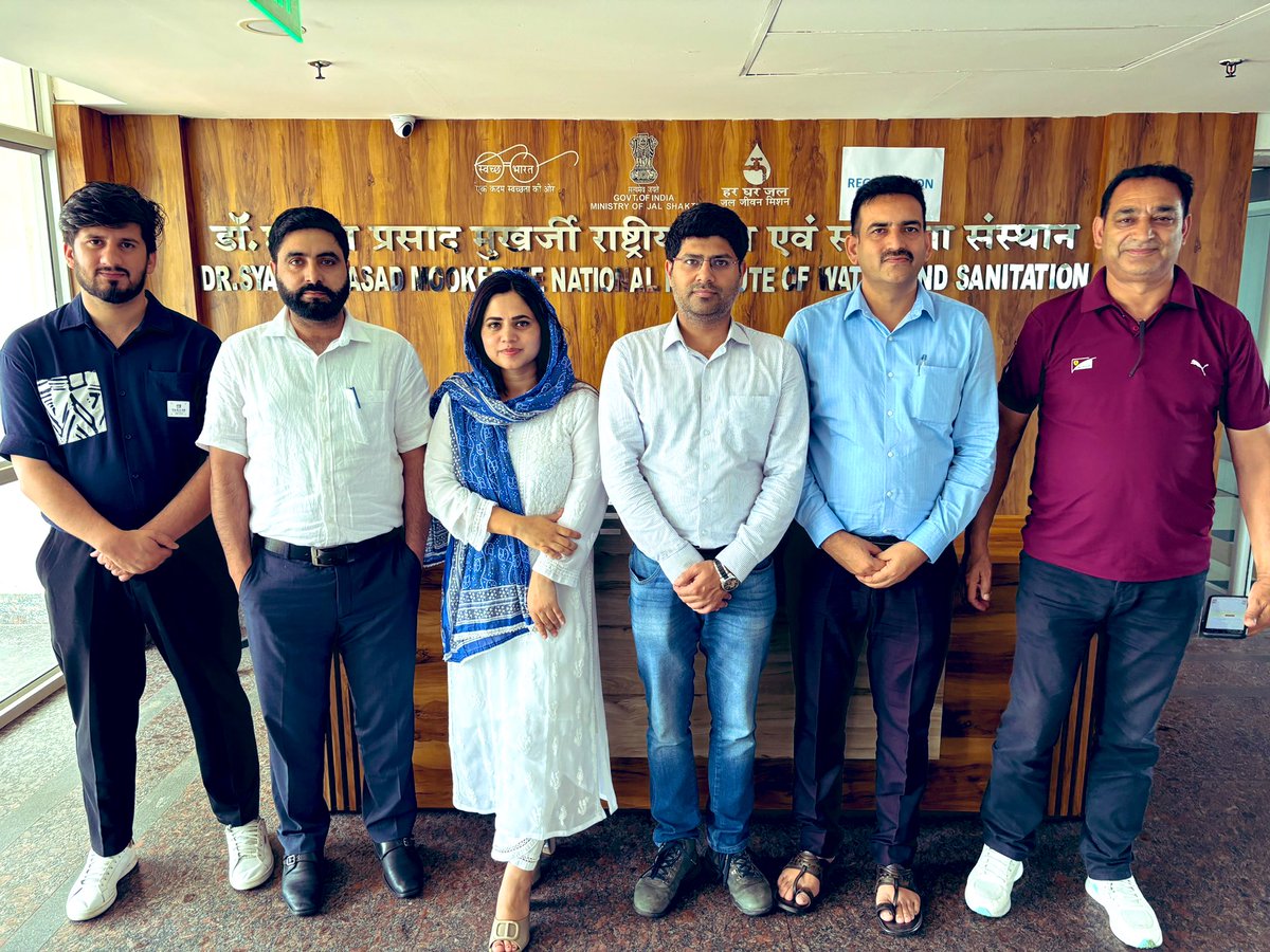 AyazbuttKAS's tweet photo. Undergone a 4 days Refresher Training Master Trainers at @spm_niwas Kolkata w-e-f 25 June to 28 June 2024.
@MoRD_GoI @jkrddpr @listenshahid @mission_sbm @mopr_goi @SwachhBharatApp @CeeDeeSingh 
#Primove 
#RuralSanitation
#ODF_Sustainability https://t.co/IvgQWl2jDz