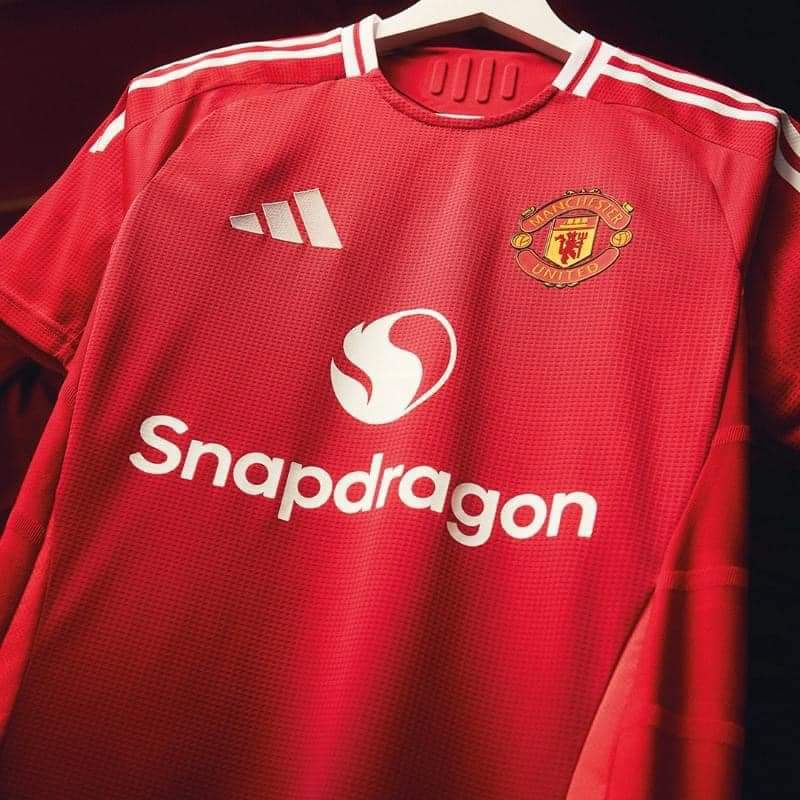 SYFQNoh's tweet photo. Mantap jersi next season https://t.co/IaBeANnuLM