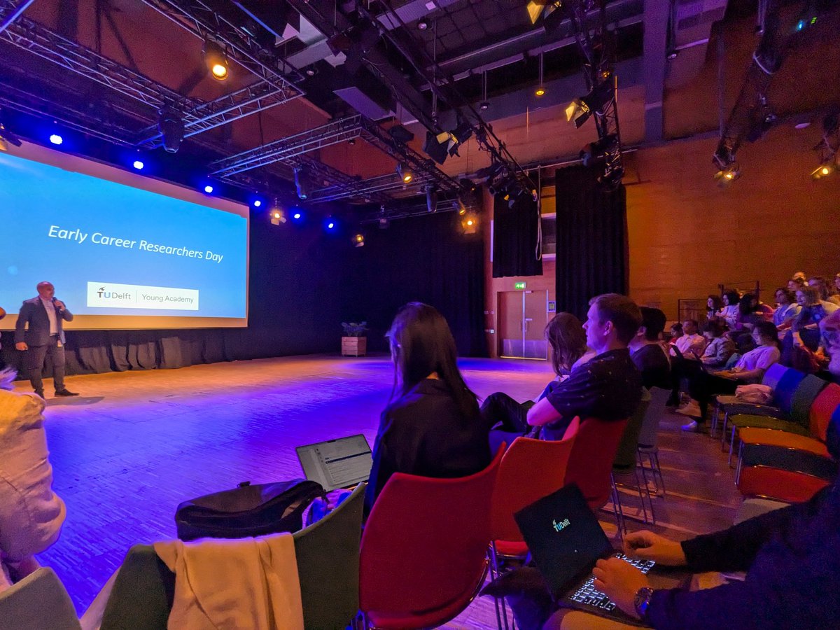 msmathcomp's tweet photo. I am very excited to be at the first #EarlyCareer #Researcher day of @delft_young at @tudelft today. Looking forward to a set of pitches by colleagues, talks on #funding, and interdisciplinary collaboration. I'll pitch @APNetherlands-join the network of you're not a member yet. https://t.co/XDGAdhKL9G