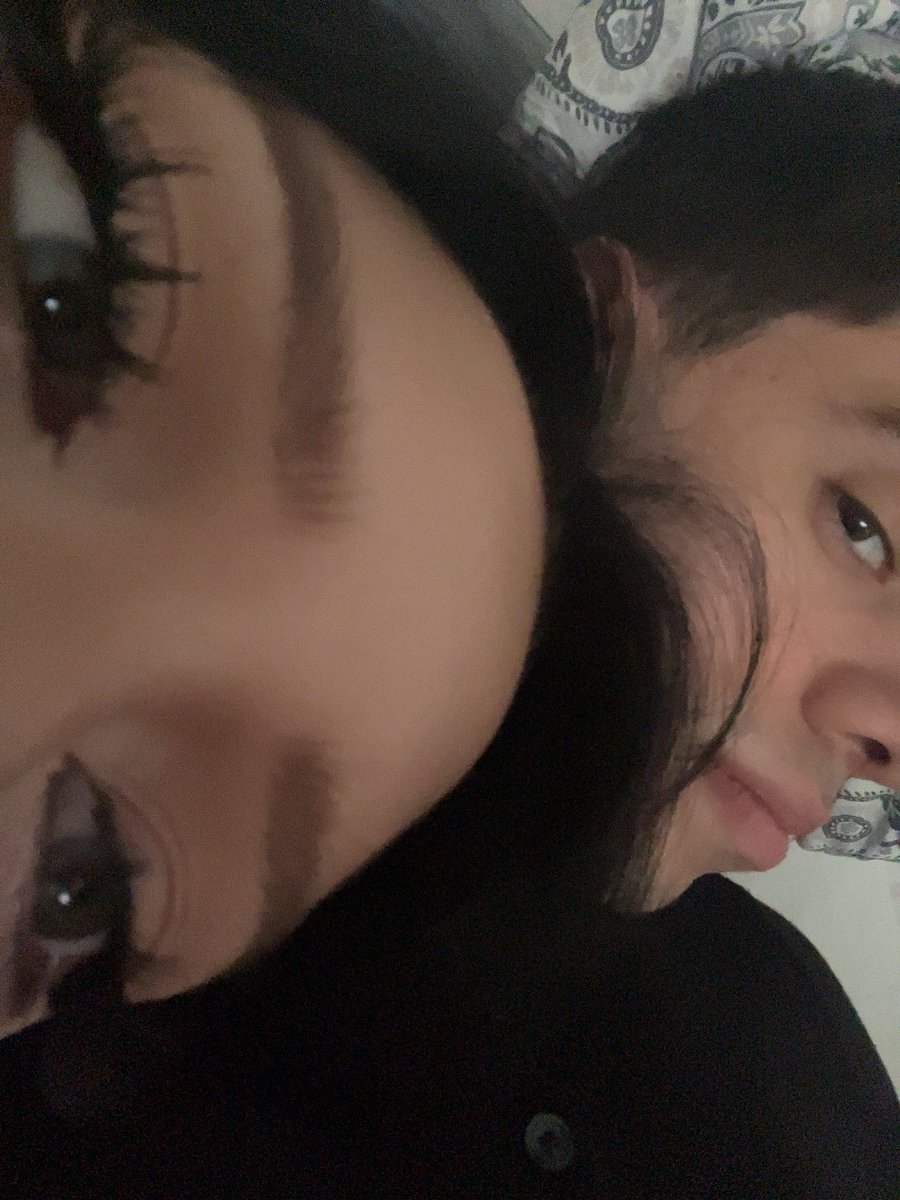 Laurinchhhe tweet media