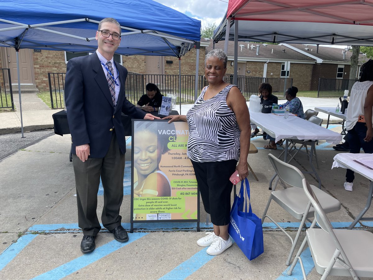 HUDMidAtlantic's tweet photo. Pittsburgh Field Office Director Michael Horvath was with the Housing Authority of the City of Pittsburgh in their Homewood North Family Community to connect residents with health services, educate young mothers on maternal and infant health, and ensure access to Medicaid. https://t.co/m2HHZSl0lA