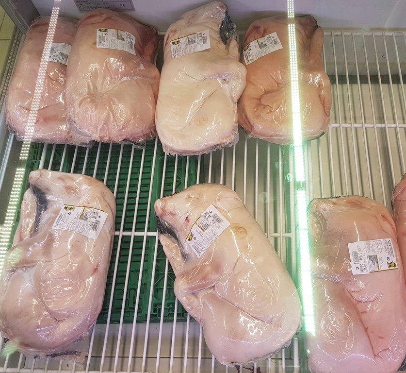 JohnOberg's tweet photo. How does this make you feel? 💔 #meat https://t.co/fvRzyeXB3M
