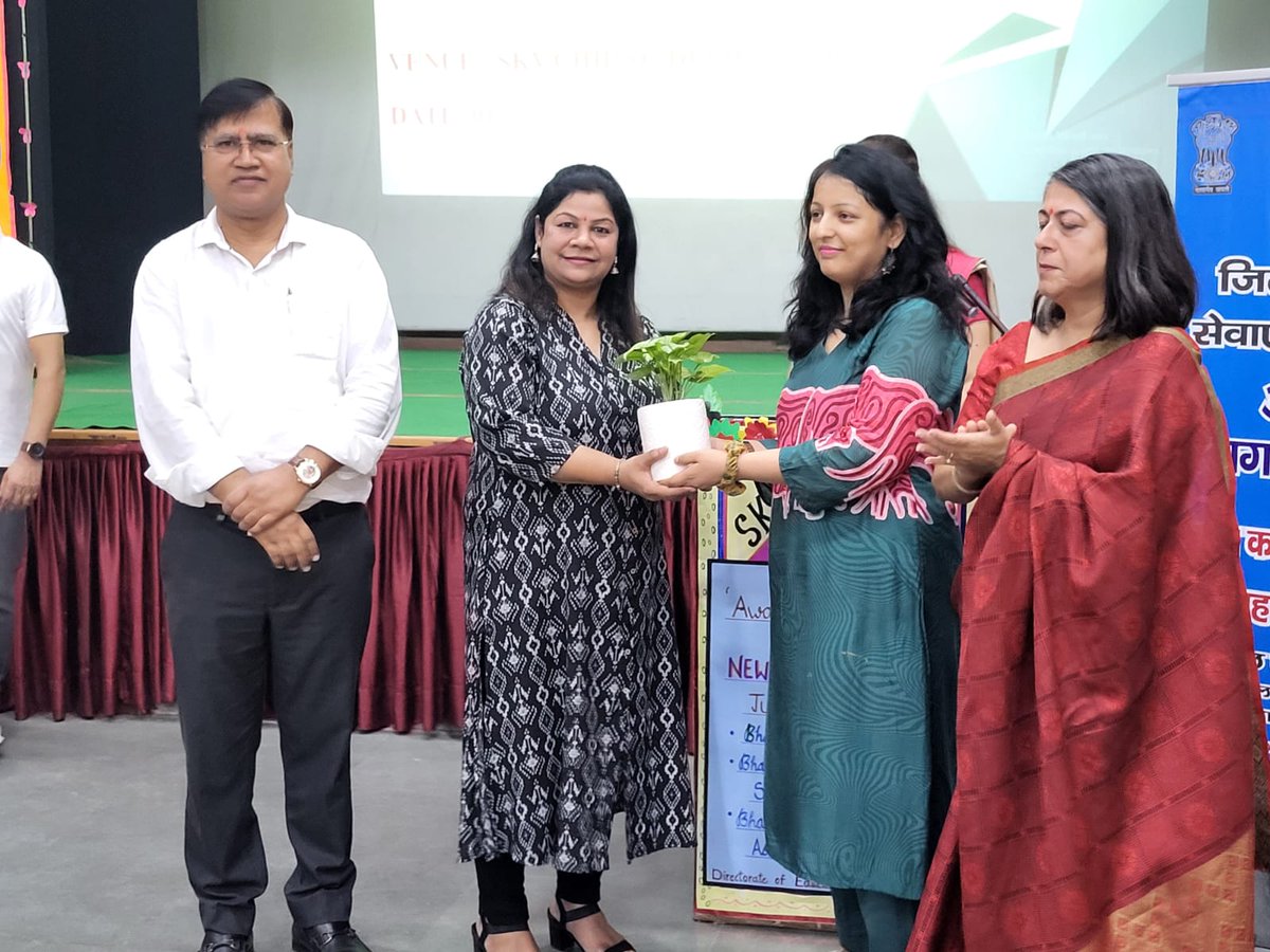 SKV- ChiragDelhi (1923037) (@skv_chiragdelhi) on Twitter photo SKV Chirag Delhi welcomed back students after summer vacations with an awareness program on Implementation of new criminal laws under guidance of worthy DDE District, DD Zone with the help of resource person Mrs. Pinki Maheshwari and Mrs. Anita
<a href="/ashokktyagi1/">Dr Ashok Tyagi</a>
#BNS #BNSS #BSA SKV Chirag Delhi welcomed back students after summer vacations with an awareness program on Implementation of new criminal laws under guidance of worthy DDE District, DD Zone with the help of resource person Mrs. Pinki Maheshwari and Mrs. Anita
<a href="/ashokktyagi1/">Dr Ashok Tyagi</a>
#BNS #BNSS #BSA