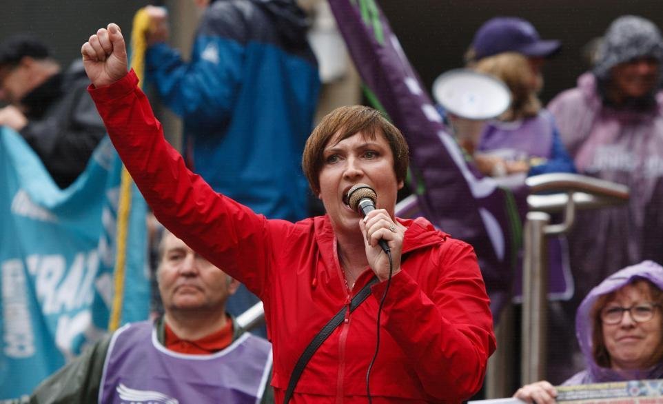 ScottishTUC's tweet photo. 🏇Never mind betting at the bookies, the politicians should instead take a punt on us – Scotland’s workers.   

Read STUC General Secretary @RozFoyer in her weekly @heraldscotland column. 

#GeneralElection2024 https://t.co/MQHBt1LyUt