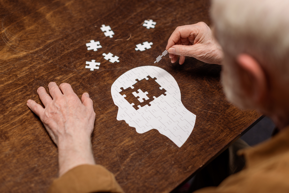 Dementia can present itself very differently from one patient to the next. Symptoms that severely affect one person may be less noticeable in another, however there are certain signs and symptoms that crop up more frequently. #Dementia #Neurodegenerative bit.ly/3DMrLFL