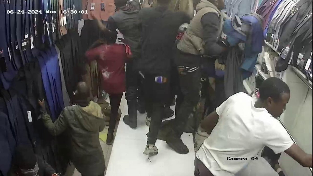 DCI_Kenya's tweet image. When the Kenyan youths (Gen Z) organized nationwide peaceful protests to exercise their democratic right rejecting the proposed 2024/2025 Finance Bill, other groups with criminal minds took advantage of the situation and devised schemes to cause harm and economically frustrate…