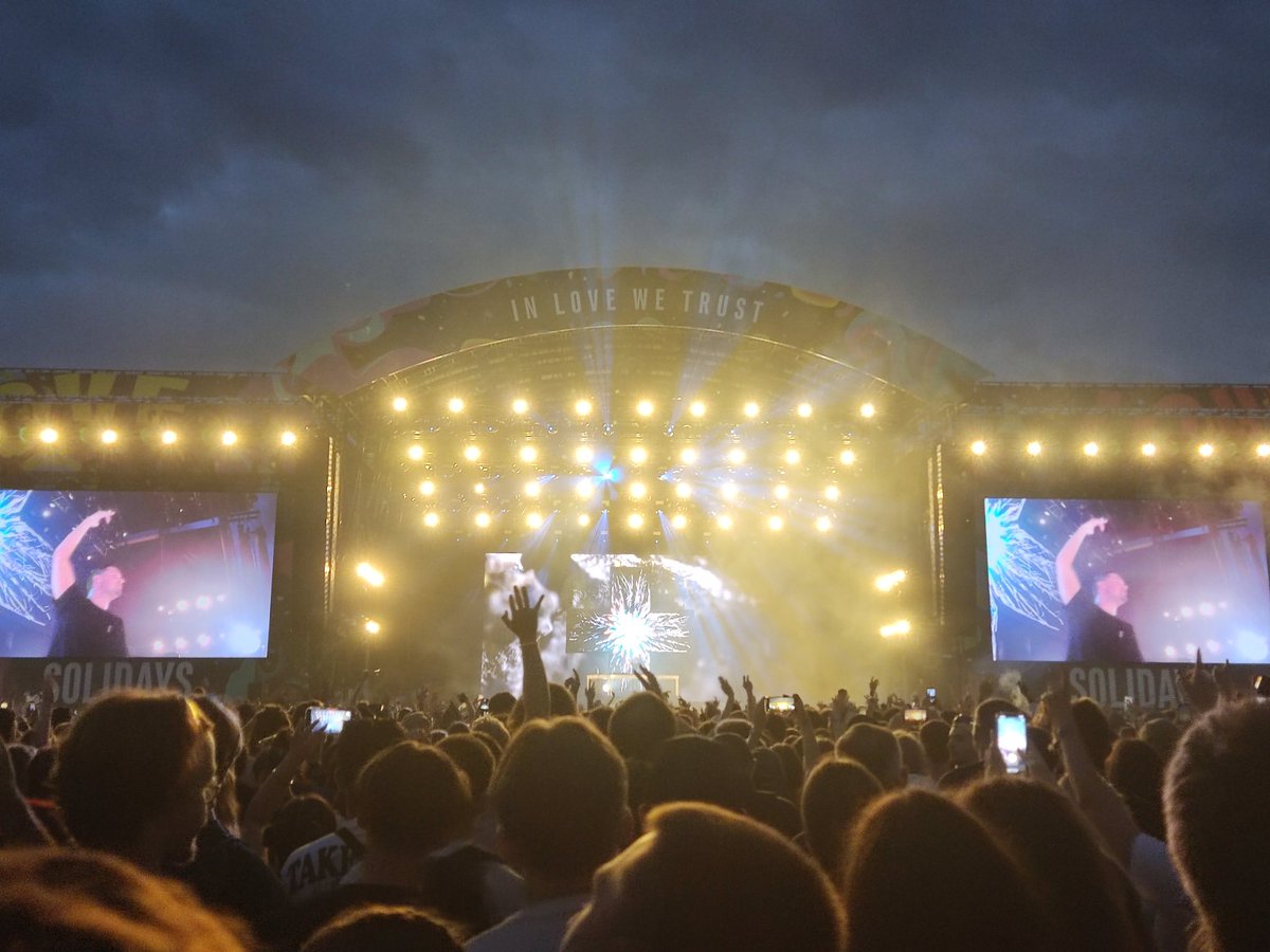 ccowzzz's tweet photo. Quelques photos du show de Martin Garrix à Solidays 🎇
Un rêve devenu réalité.
Merci @MartinGarrix @Solidays 
#Solidays #Solidays2024 #MartinGarrix #Garrixer #➕✖️ https://t.co/eBIMmVQVIl