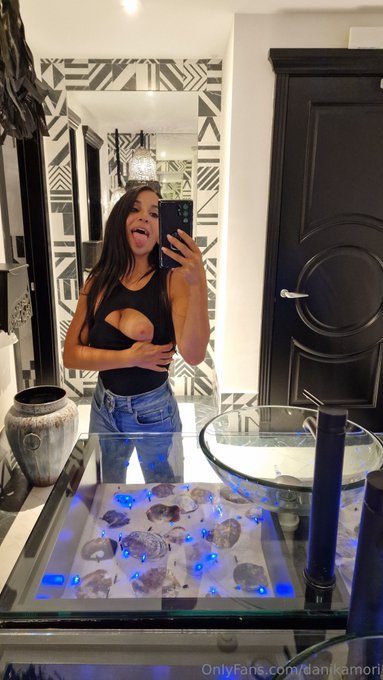 1 luglio vuol dire anche che potresti essere il primo a farmi godere oggi 😇 https://t.co/sFWwUNFnQW