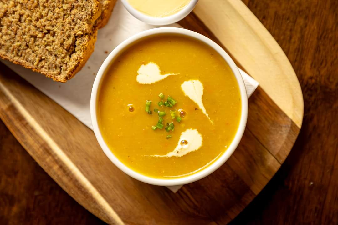 OneStopIreland's tweet photo. Despite the incredibly high quality of the photos, they still don't manage to capture just how good the food at Lydon’s Bar &amp; Restaurant is😍

#Lydons #LeonardCateringLTD #MarketingIreland #FoodMarketing #SocialMediaIreland #GalwayBars #GalwayTourism #HospitalityIreland https://t.co/CR7KHG5gI0
