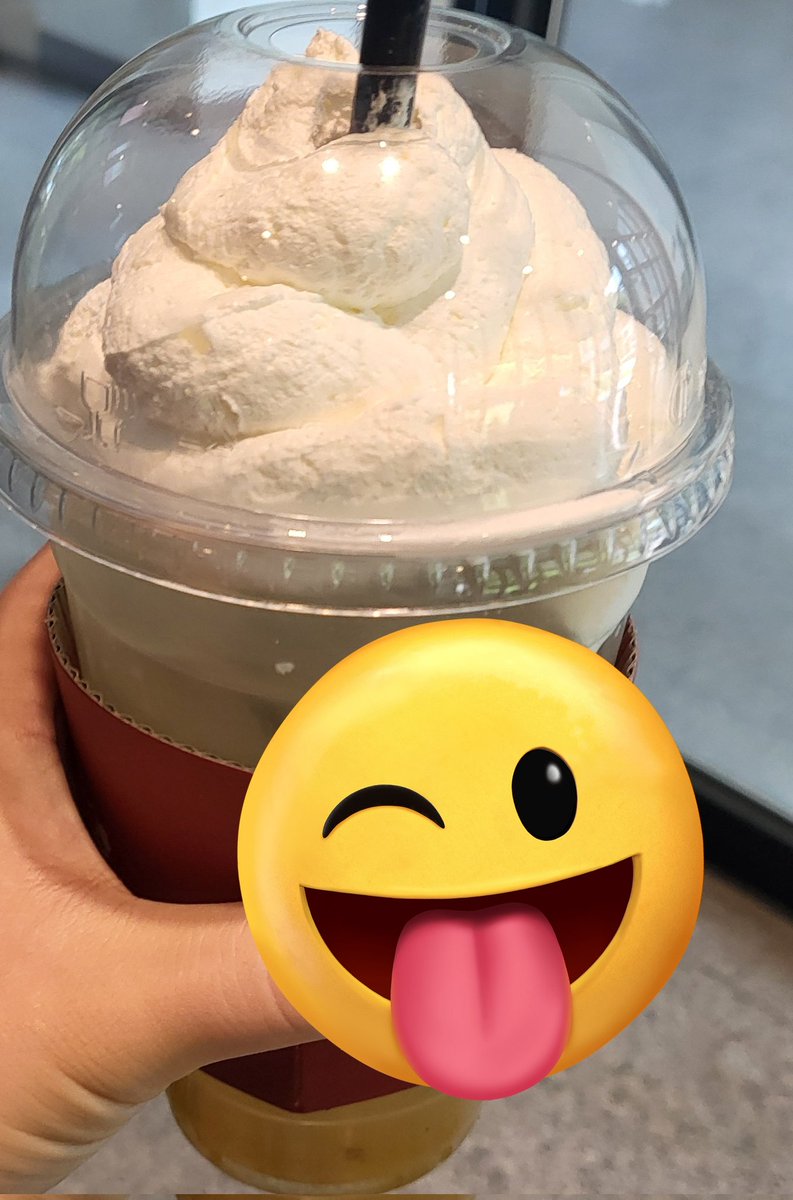 이게 뭔줄 아십니까? 유자차 휘핑크림 추가입니다.