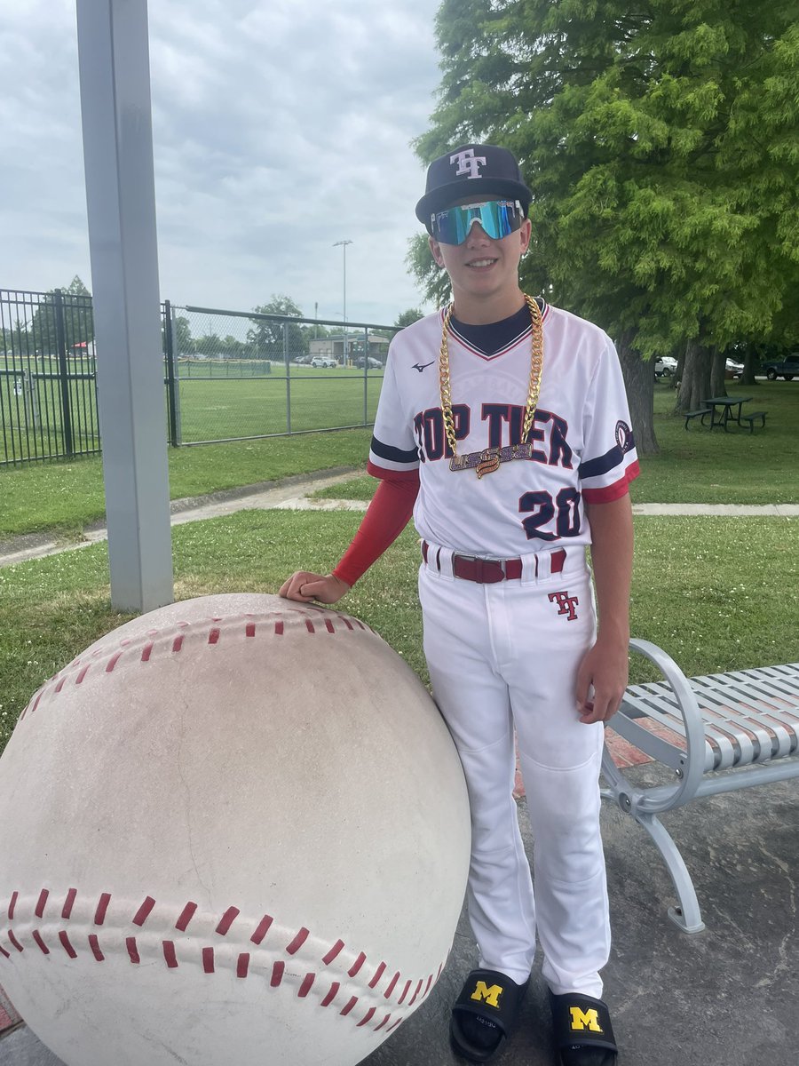 Big shout out to Lane West for winning the HR Derby at the <a href="/USSSA/">USSSA</a> 3up 3 down Under Armour Challenge in Owensboro, KY!