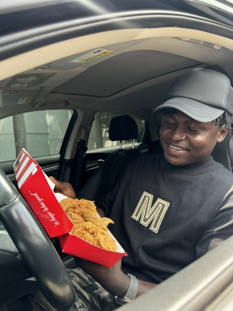 SIKAOFFICIAL🦍 tweet media