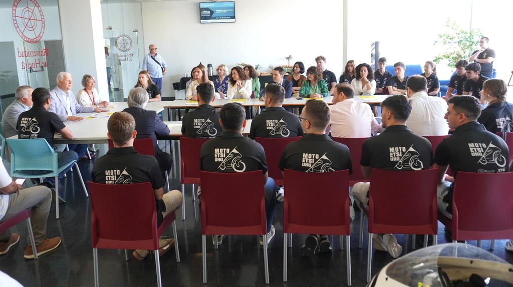 Próxima edición de MotoEtsi | Consejo social uhu.es/consejo-social…