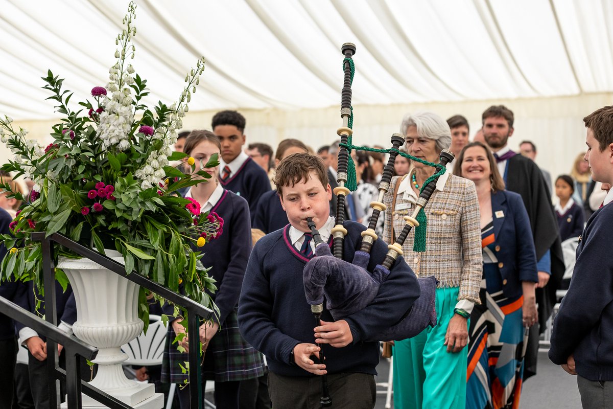 FettesPrep's tweet image. The Prep Prize Giving was an uplifting occasion. We celebrated the achievements of our pupils and wished our leavers well. 🏆👏🐝
Many thanks to guest speaker Lizzie Goodburn, OF and Olympian.
Click here for all photos:bit.ly/4eMeJZZ