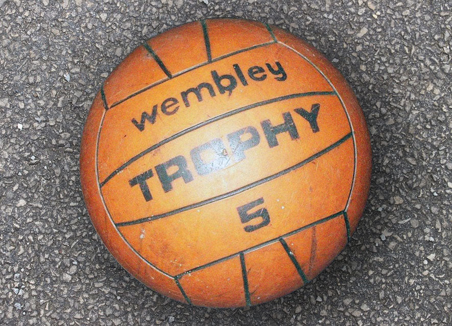 LFCHistoryShow's tweet photo. Just been told this 1970s ball was crap, always had an egg in it, you needed a hot knife to fix a hole in it. Plus, it stung badly if it hit you on the thigh or face? Might be true, but we all think it was a great street ball? Better than a Playstation anyway. #Ball #seventies https://t.co/LbHIJWKPkb