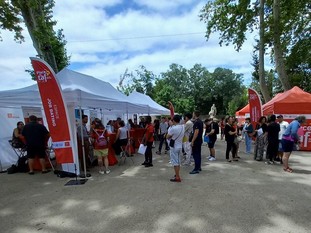 Les visiteurs sont au rendez-vous cet après-midi sur la "Place du #TAF" à #Lunel pour rencontrer les 12 #entreprises présentes. #AvecFranceTravail et la Région <a href="/Occitanie/">Région Occitanie</a> 
#recrutement #emploi <a href="/PSoursou/">Philippe Soursou</a>