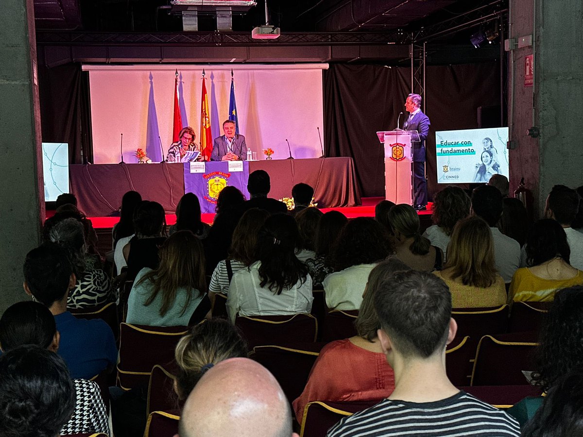 Colegio_Brains's tweet photo. ¡Ya ha dado comienzo el III Symposium en Brains Arturo Soria: Educar con Fundamento!

Tenemos a todos nuestros ponentes preparados para este primer encuentro con la educación del futuro.

Preparados para aprender de sus consejos y experiencias🚀 https://t.co/3G5n52FRTB