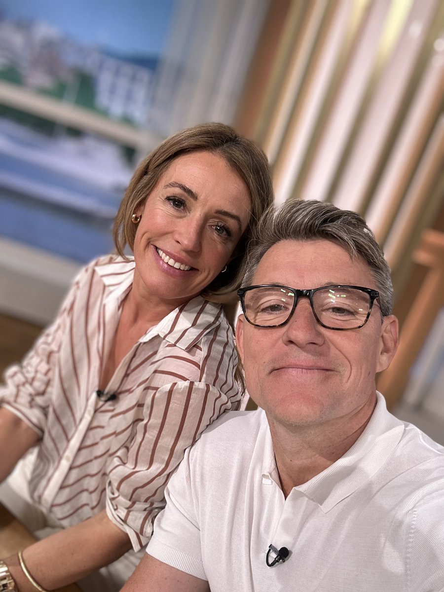 Thanks for your company today <a href="/catdeeley/">Cat Deeley</a> and I are off for a Big Bear (other legal cuddles are available!) 🤗🤣 See you same time tomorrow <a href="/thismorning/">This Morning</a>