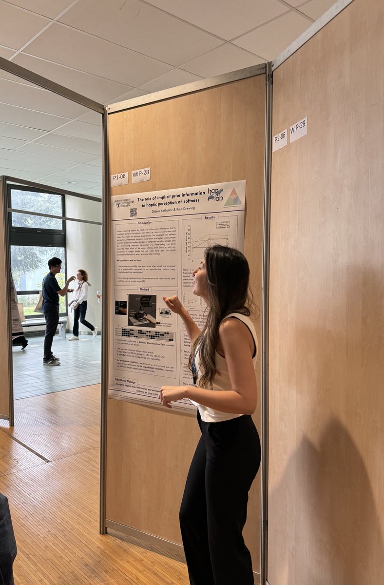 I greatly enjoyed the non-stop fruitful discussions throughout the entire poster session about my work. I want to thank all of you for your interest and feedbacks! #eurohaptics2024