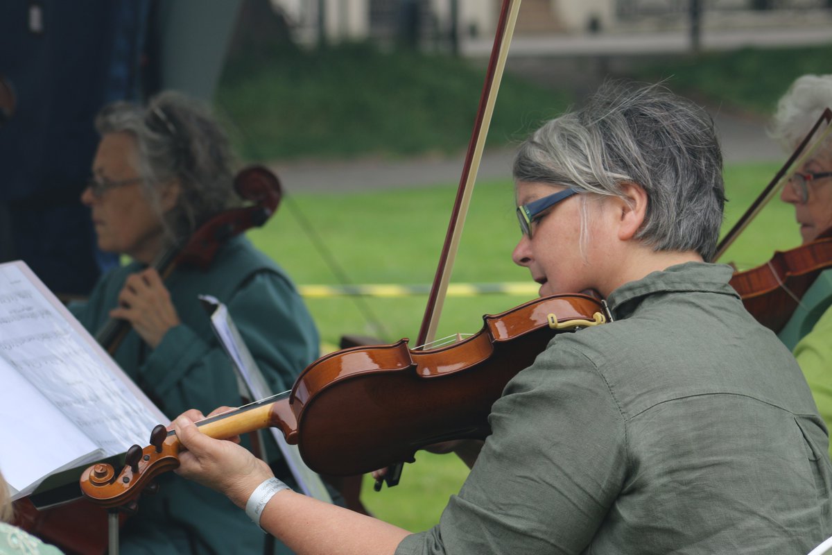 MusicForConnect's tweet image. We're delighted to announce there are two new summer all-abilities strings jam sessions coming up at Brighthelm:

- Monday 22nd July, 2:30-3:45pm
- Friday 23rd August, 2:30-3:45pm

Complete beginners are welcome too - we'll provide the instruments: cellos, violas, violins