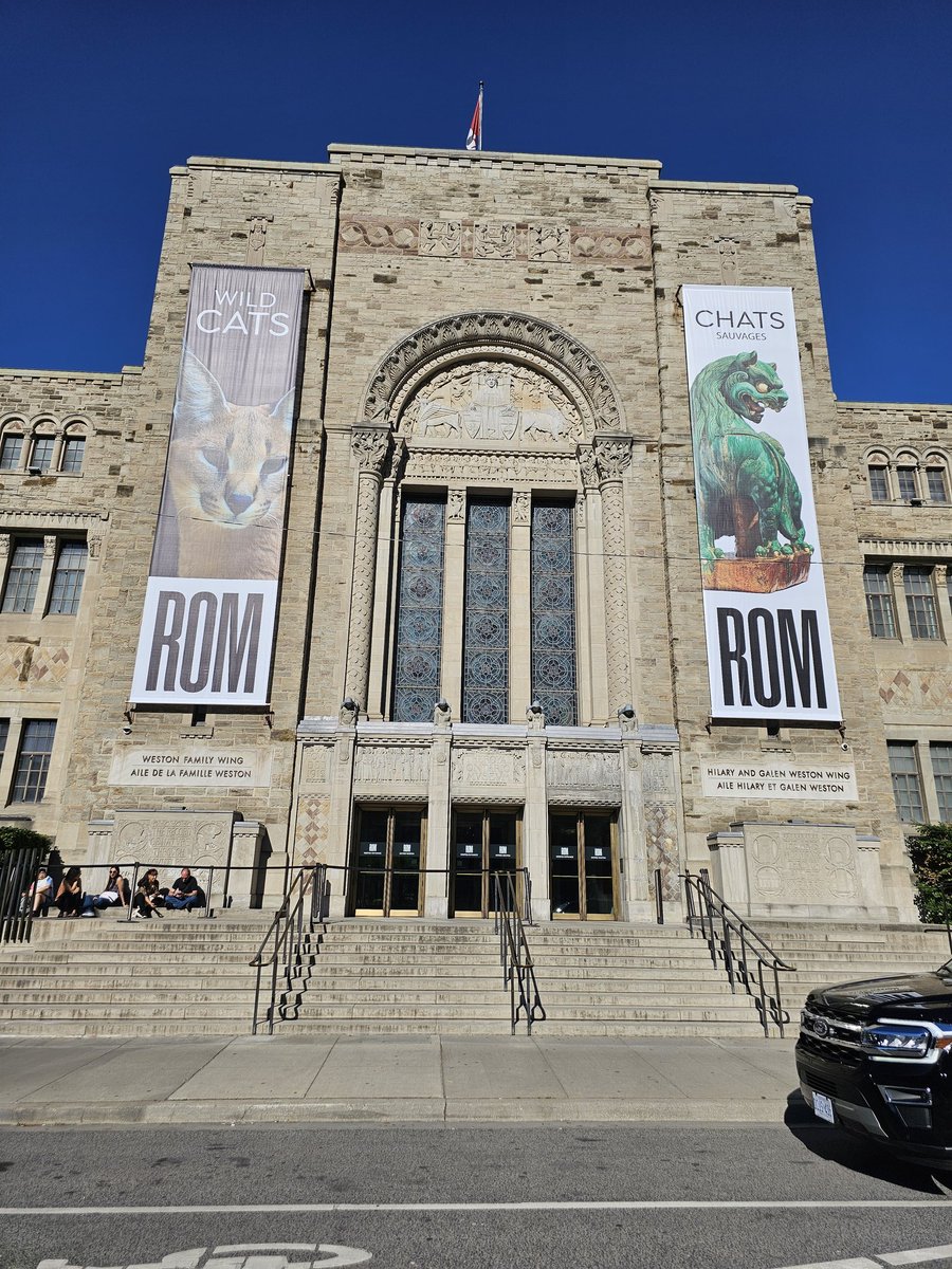 ALLACCESSNOWTO's tweet image. The Royal Ontario Museum is providing a free viewing today starting at 10am. Don&apos;t miss it!