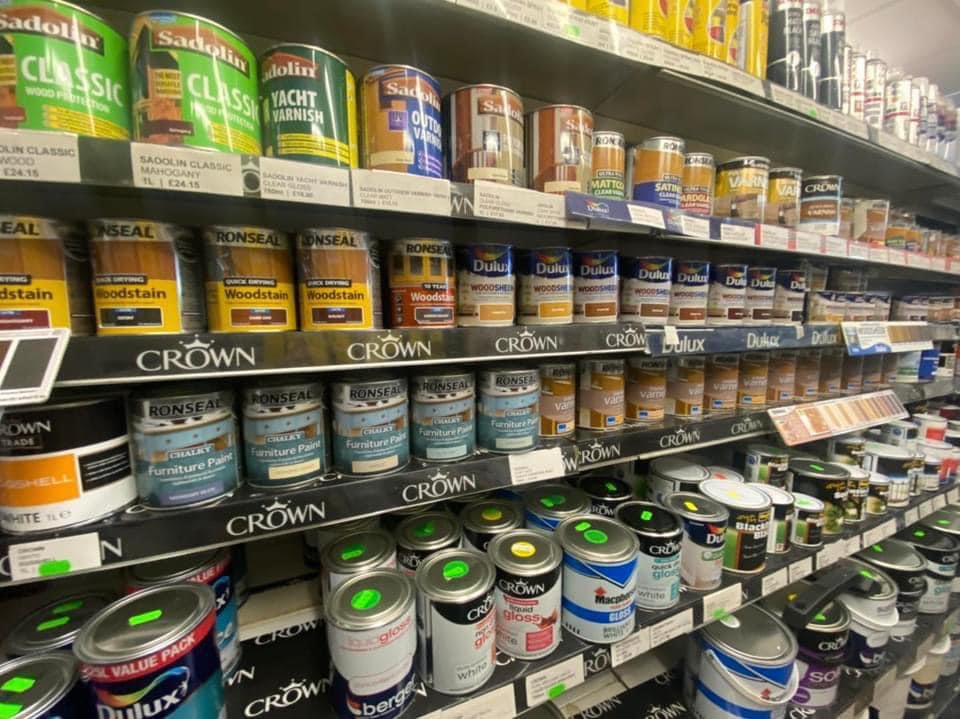castlelocksdiy's tweet photo. Shop local for interior and exterior paints, glosses, primers, undercoats, masonry paints, varnishes, stains, spray paints, fillers, paste, and painting accessories 😁

#shoplocal #antrimroad #northbelfast #belfast #paint 

Open:
Monday to Friday 9-5 

https://t.co/U5Bk8JgHGm https://t.co/PowPwnO9e0