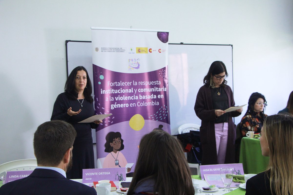SismaMujer's tweet photo. #sismaenelmundo 🌎 l El día de hoy, con el apoyo y acompañamiento de @AECIDColombia, realizamos una rueda de prensa con el fin de anunciar y presentar ante la @CIDH la petición internacional por el uso del supuesto "Síndrome de Alienación Parental". https://t.co/0ISfdmWjC7