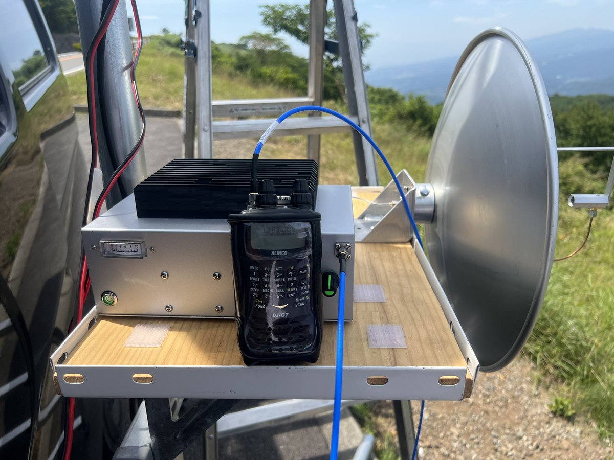 mac_jk1dgg's tweet image. 24GHz帯㊗️初交信できました。(F3E)
静岡県田方郡 ー 神奈川県藤沢市　(約49km)

7/7の移動時、藤沢市からの信号は周波数も迷う事なくFSで一発入感。🤩

お世話になりましたOM各局、有難うございます。
#SHF #24GHz #WAVELAB #IC905 #6D #CQ