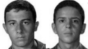 CCivicaCatalana's tweet image. #TalDiaComoHoy de 1985 ETA asesinó a Juan y Antonio, dos chicos de 21 y 22 años. Acababan de entrar en la Guardia Civil para ayudar a sus familias con un sueldo.

A algunos les molesta que os recordemos, quieren blanquear a vuestros asesinos. Nunca os olvidaremos.