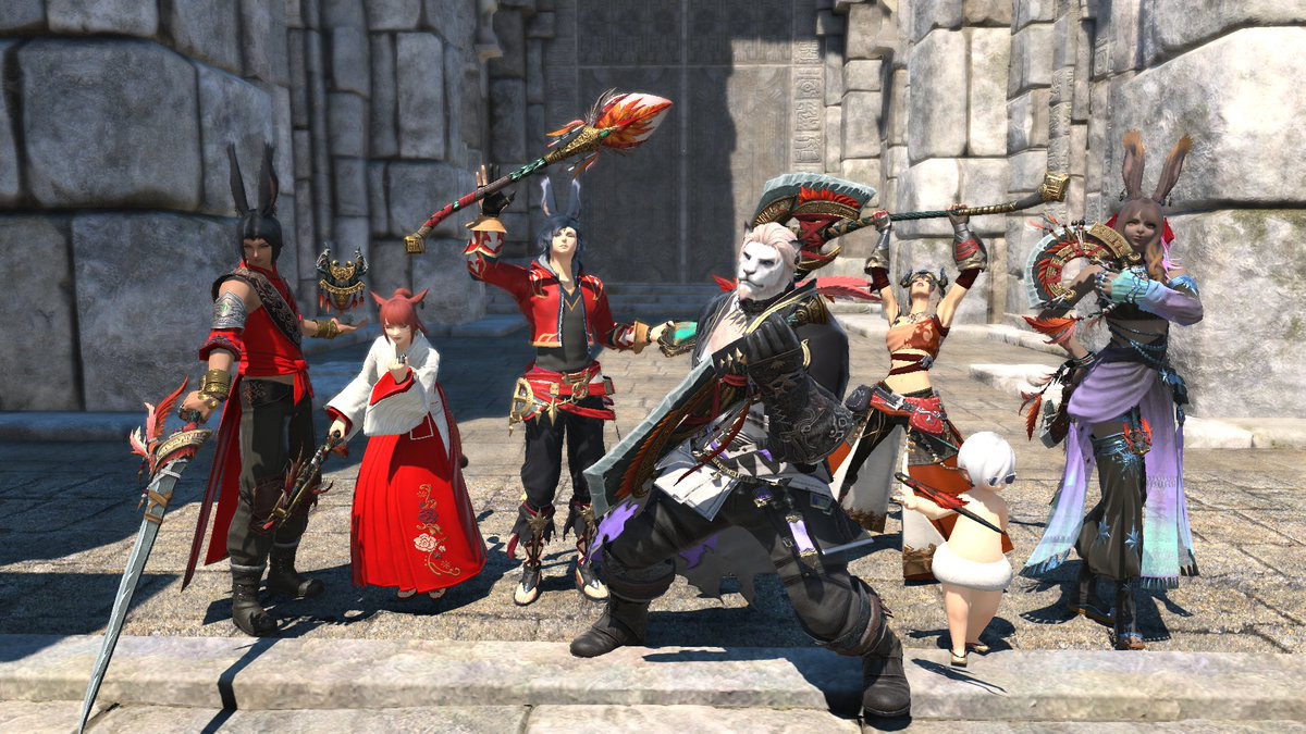 Aryn_XIV's tweet photo. Pues ya tenemos todos el arma del primer EX (nos falta nuestro bb @Lathspeller que está siendo responsable y estudiando). 
¡Gracias a todos! @Lokewen no está en la foto porque se nos fue a mimir <3 

En foto: @Hxllxws @dani_ayala96 @KingRabu @oscar_carre @Reigar_XIV @ChocoFeru 

#gpose #FFXIV #Gposers